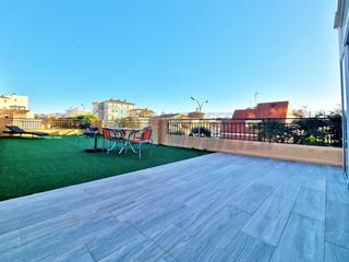 Piso en Santa Margarida. Appartement rénové, terrasse 70 m² vue dégagée, plage 800m