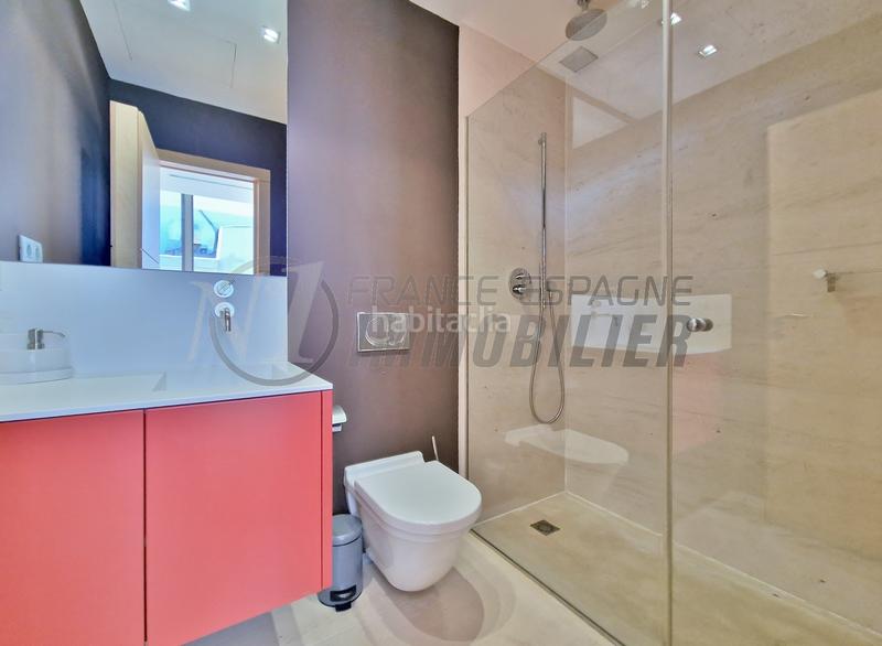 Foto 1b9e7f3d-a89e-4932-9ec6-88ed19ed2eec. Casa unique ! villa plain-pied style loft, amarre 22m sur grand canal + garage bateau expo sud-ouest en Empuriabrava