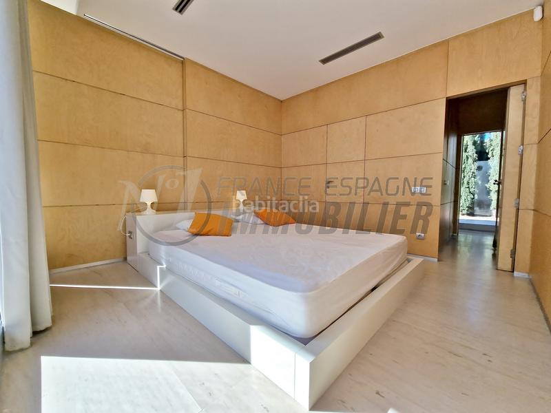 Foto 83c8e935-0275-4902-83bd-f1ff59a46d6a. Casa unique ! villa plain-pied style loft, amarre 22m sur grand canal + garage bateau expo sud-ouest en Empuriabrava
