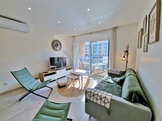 Etagenwohnung in Carrer port moxo 38. Appt vue canal, parking privé, plage 600m