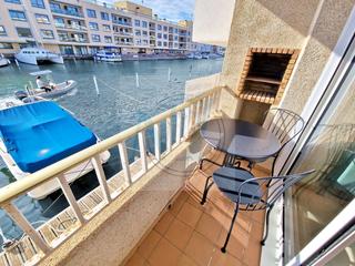 Appartement dans Carrer port moxo 38. Appt vue canal, parking priv, plage 600m