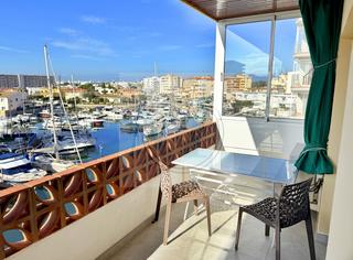 Piso en Santa Margarida. Appt vue marina, amarre voilier 8x3m, plage 500m