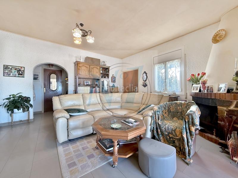 Foto f17b1026-58f8-4fcb-84ac-01efc950d165. Casa villa vue mer, appt indépendant, plage 900m en Roses