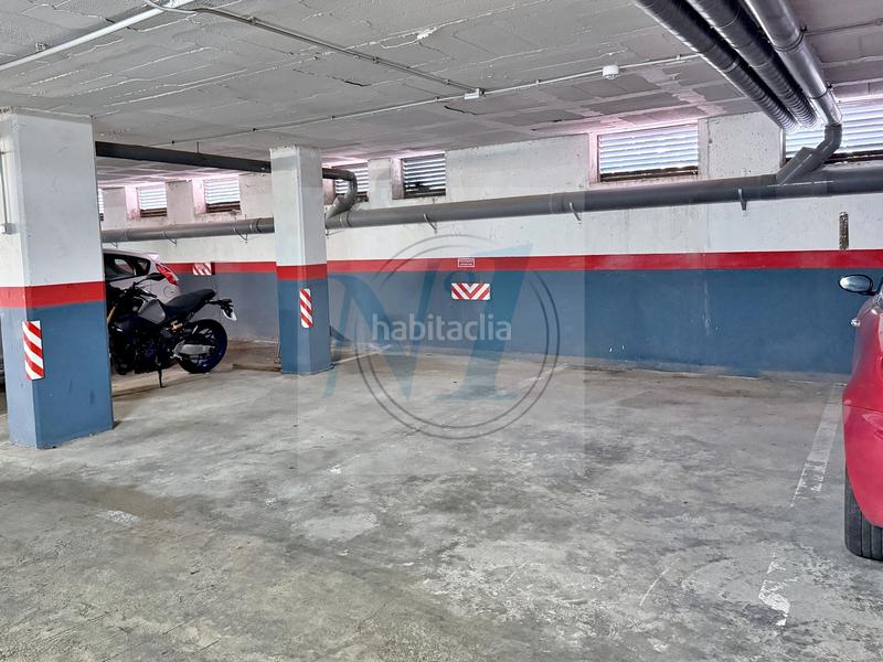 Foto d020fde1-0ef6-4ece-abb5-4a8cce56e13f. Piso appt tout équipé, grande terrasse, parking possible en Roses