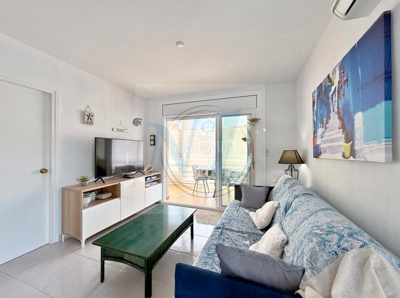 Foto 932f1302-84d6-41b4-a684-28701e043798. Apartamento rare ! appt 2 chambres, parking privé, plage 200m en Roses