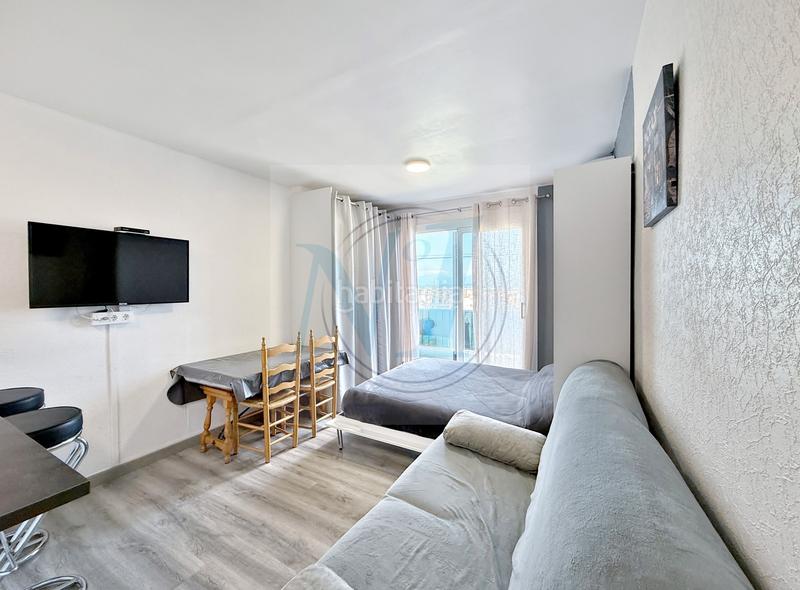 Foto fe465378-fc32-42d1-b945-e49188b6e438. Estudio joli studio rénové, vue mer, plage 50m en Empuriabrava