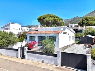 Casa a Nord. Roses – jolie villa individuelle, 3 chambres, entièrement rénové
