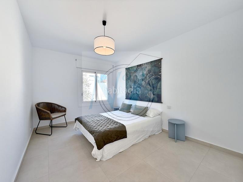 Foto 47ee5a12-c0fb-4b1a-9db5-b1c173249ca0. Maison avec parking dans Nord Roses