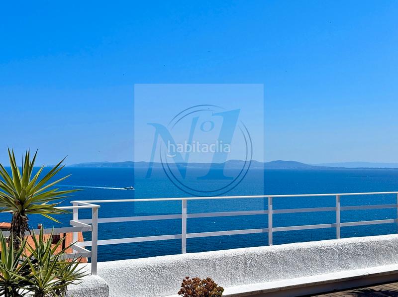 Foto 638e4f25-a9a9-4718-aa3e-dff2b04ffb75. Piso atico + solarium superbe vue mer 180°, 2ème ligne en Roses