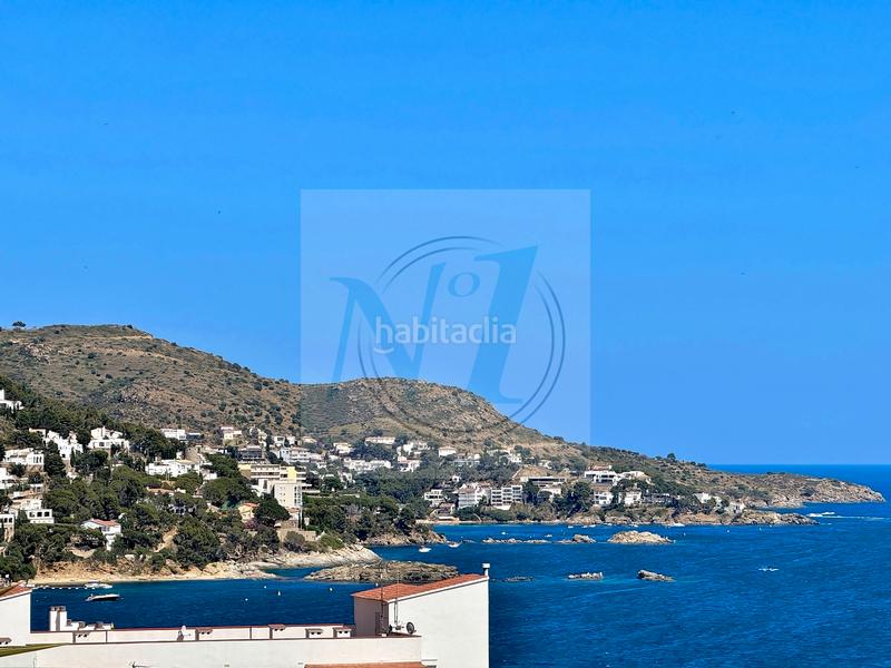 Foto 7a47e447-01a5-4fc1-b2f0-8aa46888c9f8. Piso atico + solarium superbe vue mer 180°, 2ème ligne en Roses
