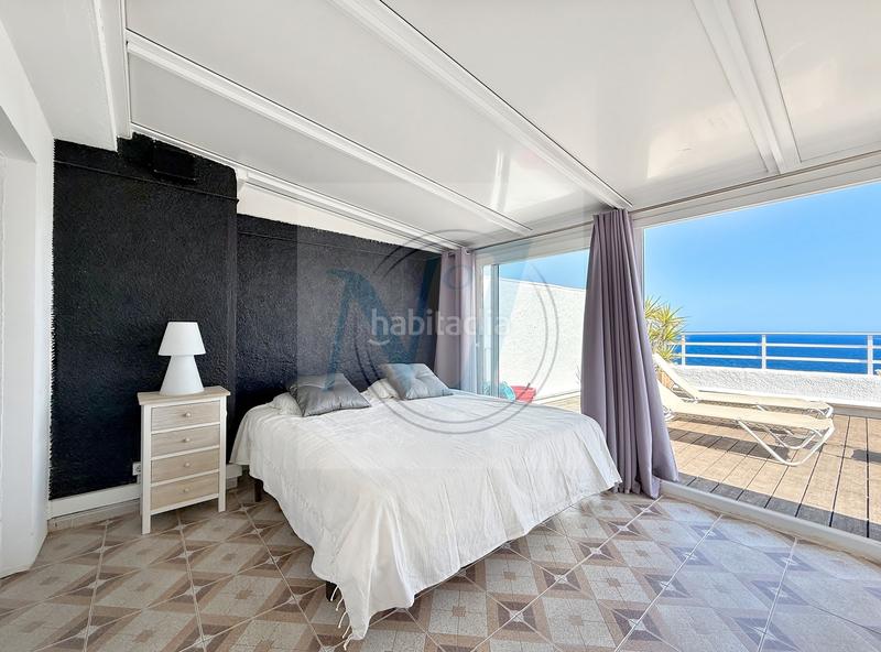 Foto d3359635-3834-4fdd-a995-085bcca75d41. Piso atico + solarium superbe vue mer 180°, 2ème ligne en Roses