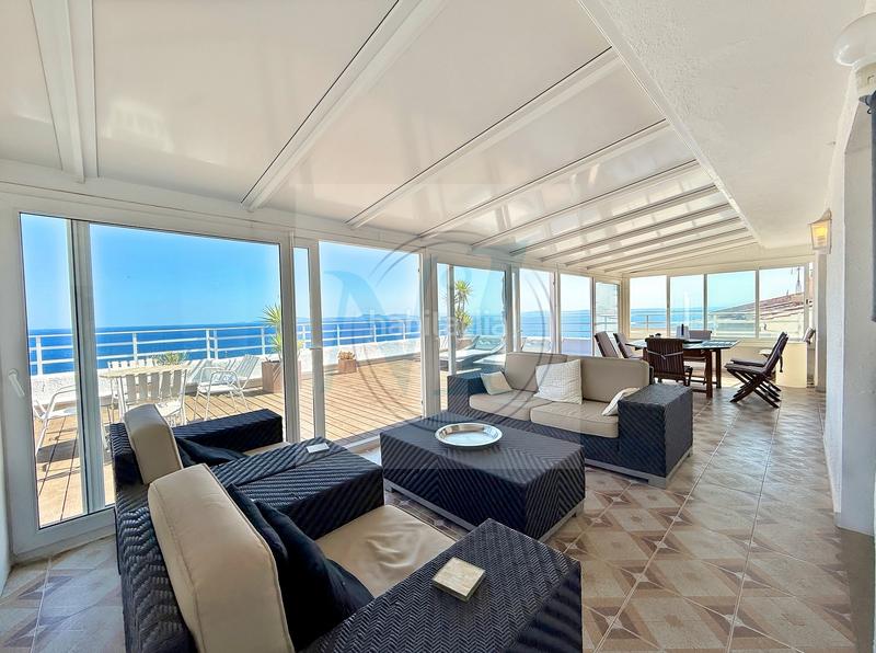 Foto ef1fdafe-0684-45d9-869a-4cdf1be4fb1b. Piso atico + solarium superbe vue mer 180°, 2ème ligne en Roses