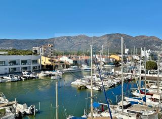 Piso en Santa Margarida. Appartement superbe vue marina, parking + cave