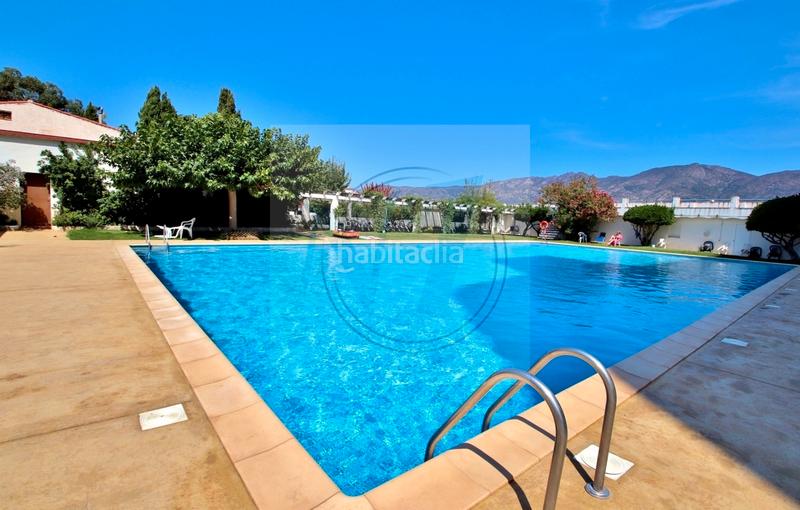 Foto 17bc0d65-7237-4819-afb5-c98e55a2c67a. Piso idéal investissement !! studio rénové, licence hutg en Roses