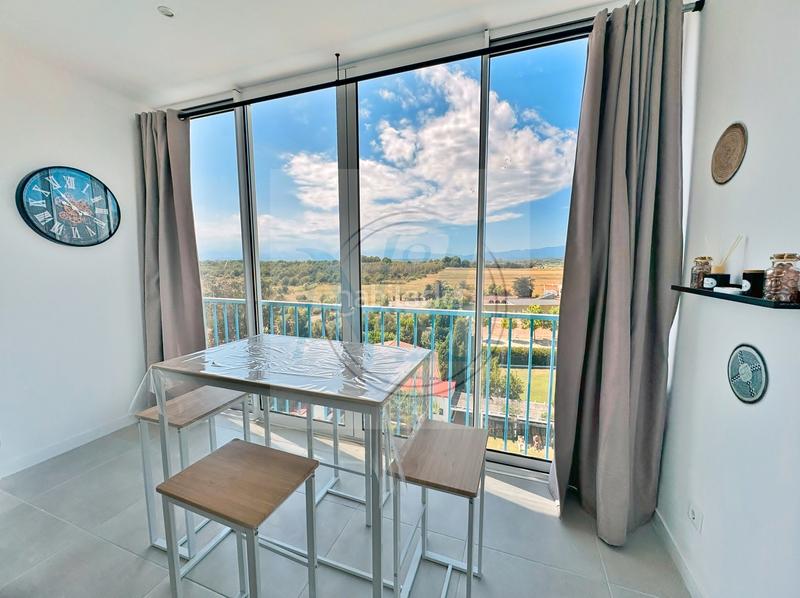Foto 9b6209c4-978c-4af4-810f-b8ef6d6e4c06. Piso idéal investissement !! studio rénové, licence hutg en Roses