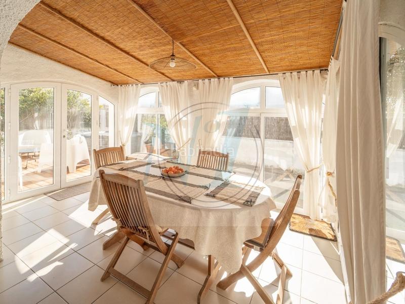 Foto aac04bb0-6bdc-48ed-a7bd-10be7ea34bb7. Casa rare ! jolie villa plain-pied, plage 300m en Empuriabrava