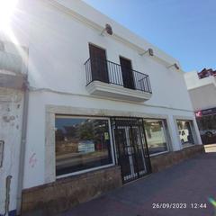 Location Local commercial à Calle pedro de villa 47. Local en calle ganado esquina avenida de sanlucar