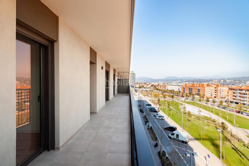 Foto 8139cab2-7c8d-4570-8b12-676e0c23c5ab. Promoción El Parc de la Sinia en Martorell. Edificio viviendas de obra nueva