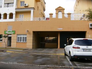 Alquiler Parking coche en Calle alvar n��ez 4. Particular 