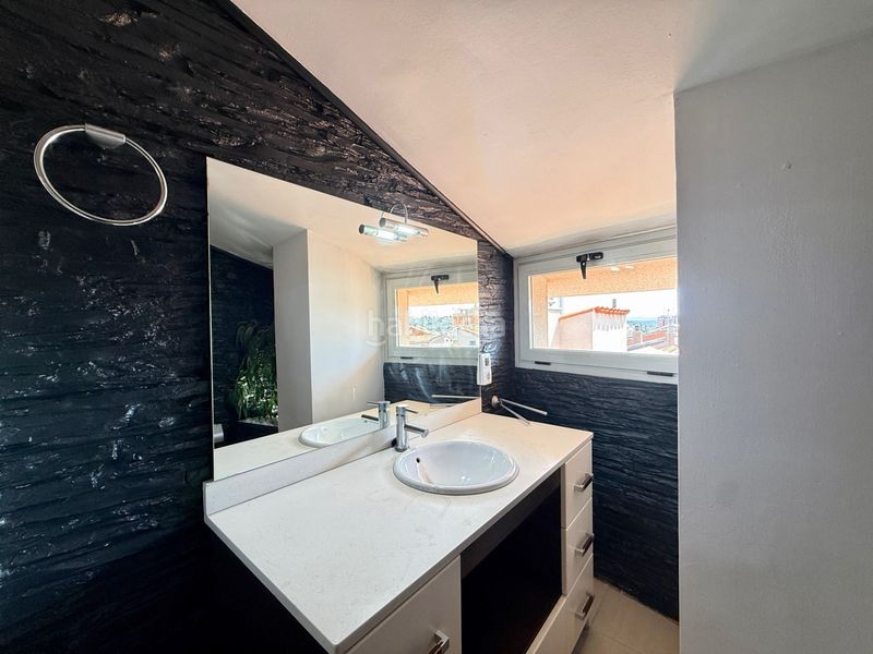 Foto 1a8f84f4-7ab4-47bb-b947-4b3eb9675567. Dúplex amb calefacció aparcament a Segle XX Terrassa