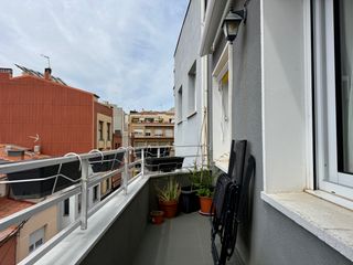Etagenwohnung  Carrer del doctor turró. Un piso lleno de luz