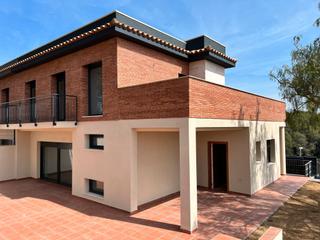 Xalet a Camí d'ullastrell 152. Impresionante casa a estrenar en sant muç