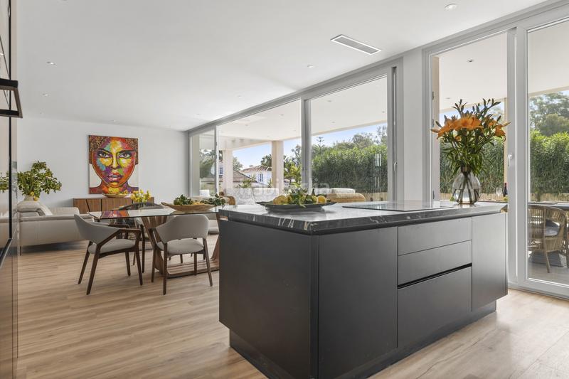 Foto 700e4d1e-22a5-4843-9f9e-361e596e6c11. Casa con parcheggio piscina in Nueva Alcántara Marbella