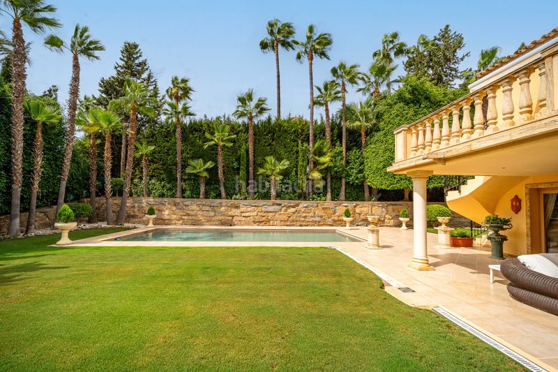 Foto 1d7d5f36-f213-4636-8a73-598646d03f4d. Casa amb aparcament piscina a Las Brisas Marbella