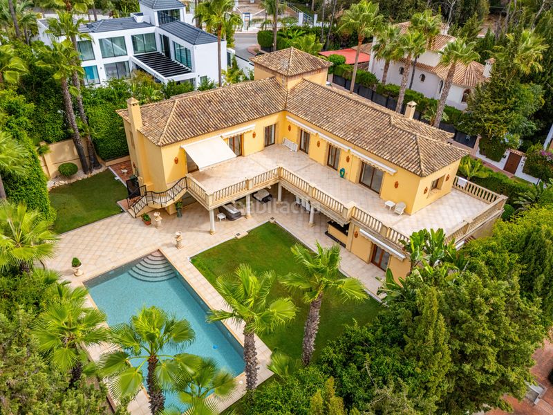 Foto 9fbf62ce-0e2c-4361-ba8b-11301492c782. Casa amb aparcament piscina a Las Brisas Marbella