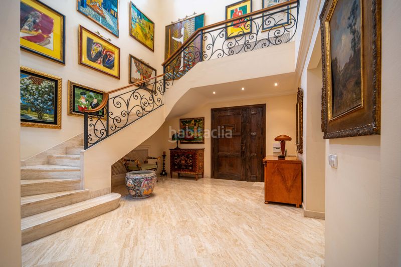 Foto a82939b3-c20e-49c5-bb75-6d1120abb8e6. Casa amb aparcament piscina a Las Brisas Marbella