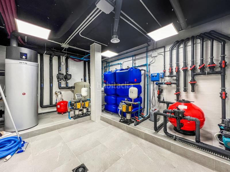 Foto 61fd1a0f-e9b2-4c7a-a5cf-f9abbd3334a7. Casa con parcheggio piscina in Puente Romano Marbella