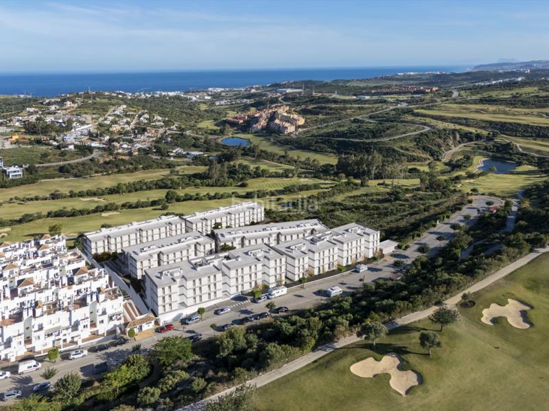 Foto 4059fe75-2d9f-49f1-a733-4e9b4b497997. Apartamento  moderno con vistas panorámicas en valle romano, en Estepona