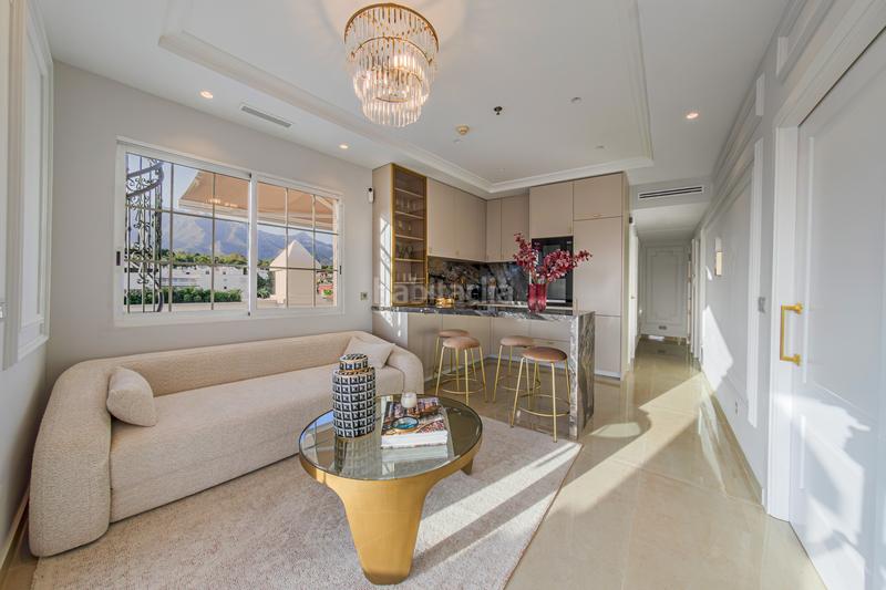 Foto 06045079-a4b3-49a9-a7e0-358ff66d0f03. Alquiler ático exclusivo apartamento en la milla de oro en Marbella
