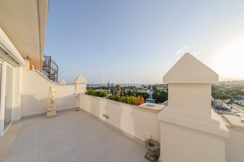 Foto 984c0f6e-a72a-4aaf-9c7c-12058ea099dd. Alquiler ático exclusivo apartamento en la milla de oro en Marbella