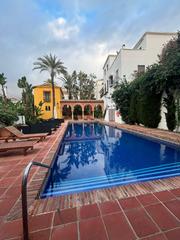Maison jumelée à Lomas de Marbella Club. Fantastica adosada en lomas de marbella club pueblo