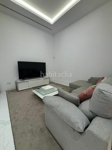 Foto 0f58836f-42db-4dc2-909e-0aa1f790ba05. Affitto casa con parcheggio piscina in Las Lomas de Río Verde Marbella