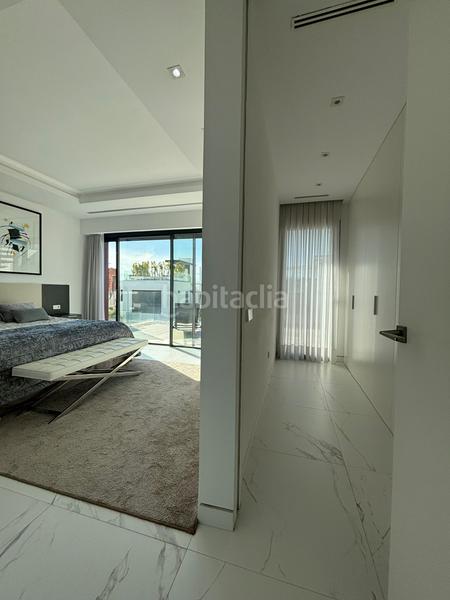 Foto 076d4f3b-e6ad-4288-ab61-9e1ac2e5f5ae. Lloguer casa amb aparcament piscina a Las Lomas de Río Verde Marbella