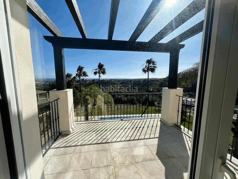 Foto 2418d1e8-20cf-4b32-95d7-1d31ba7fad65. Casa exclusiva villa de lujo con vistas panorámicas al mar en la albertina, en Estepona