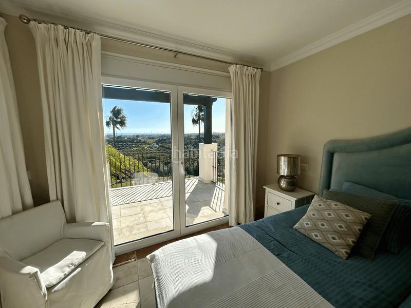 Foto 2e378391-e7c2-47bb-a8fa-17deda27ea75. Casa exclusiva villa de lujo con vistas panorámicas al mar en la albertina, en Estepona