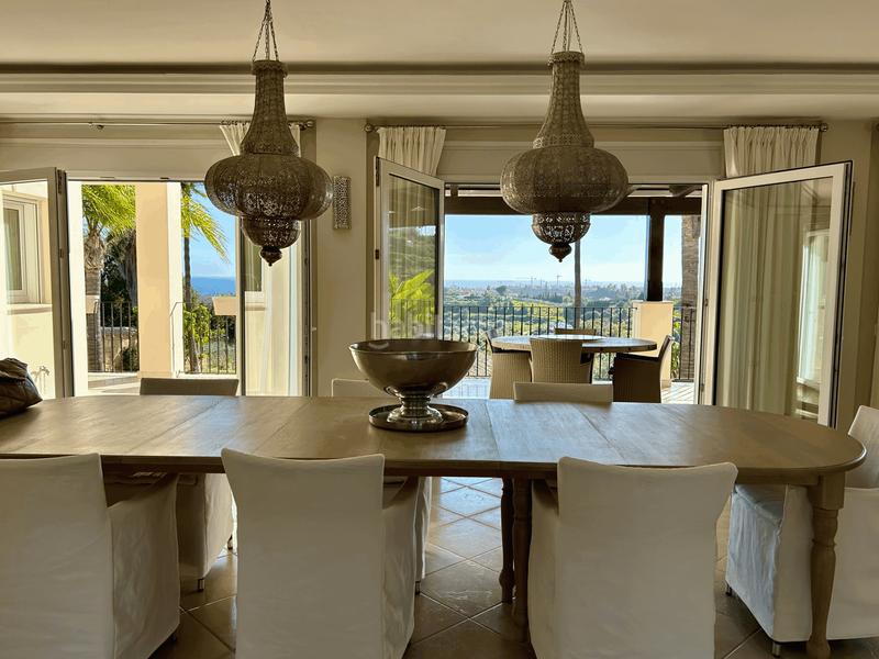 Foto 3289ae3d-c017-4053-86b9-cab5ca0e5ffb. Casa exclusiva villa de lujo con vistas panorámicas al mar en la albertina, en Estepona