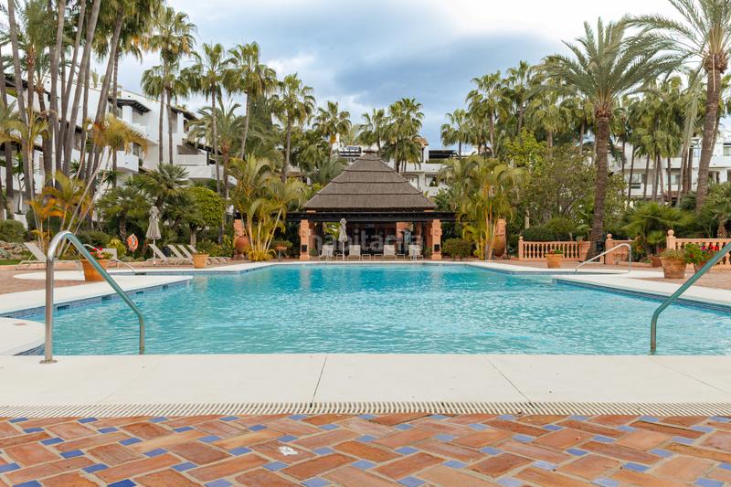 Foto cafd10be-3ace-4e00-8a4a-97eafc6d975d. Dachwohnung mit parking pool in Puente Romano Marbella