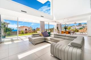 Casa en Mijas pueblo. Espectacular villa con orientación sur situada en buena vista, m