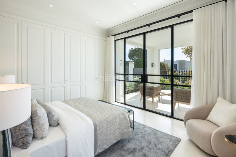 Foto 321d0640-ef40-44c7-a2fc-2f5d6ea6fcca. Casa amb aparcament piscina a Los Naranjos Marbella