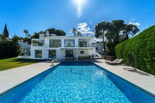 Casa a Las Brisas. Elegante villa de 7 dormitorios en las brisas, nueva andalucía