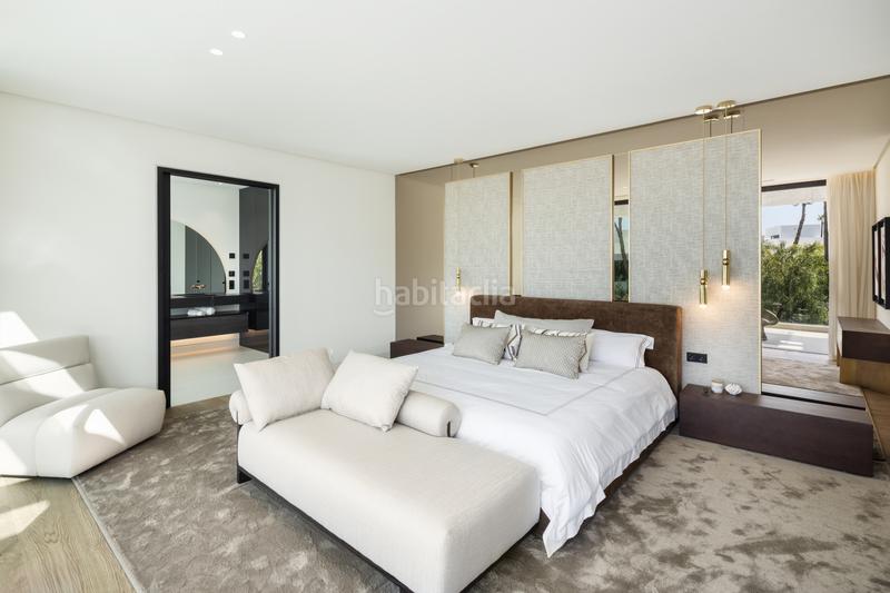 Foto 402eadb9-4ca4-4185-ab83-9a4b6502cfe9. Casa con parcheggio piscina in La Dama de Noche - La Alzambra Marbella