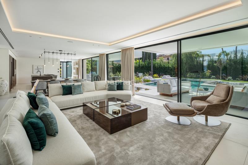 Foto f55ee4c2-8436-4ff1-ae39-3bbafd9f11f5. Casa con parcheggio piscina in La Dama de Noche - La Alzambra Marbella