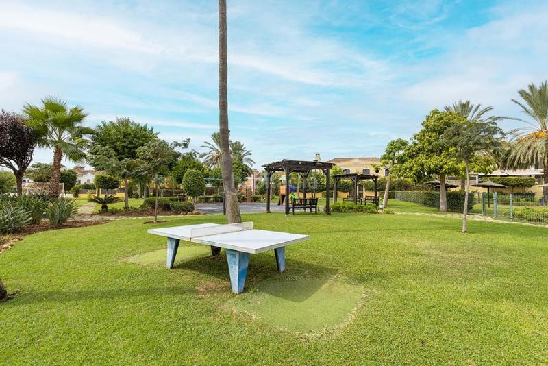 Foto 73ae3220-93fa-43bb-98a6-9298b83064fa. Maison jumelée avec chauffage parking piscine dans Guadalmina Alta Marbella