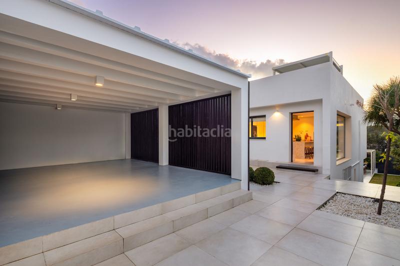 Foto d94a425a-69ac-43e0-8c4c-e7fc25ecf0aa. Maison avec parking piscine dans Los Naranjos Marbella