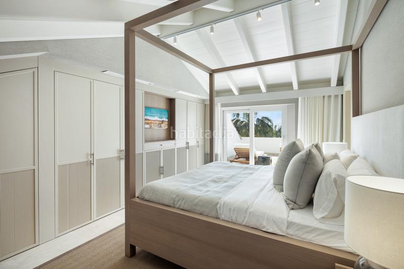 Foto 0232e307-e3b7-4663-8b11-62e59988e84f. Dachwohnung mit parking pool in lomas de Marbella club Marbella