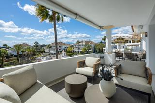 Attique à Lomas de Marbella Club. Exclusivo ático dúplex en la milla de oro, marbella